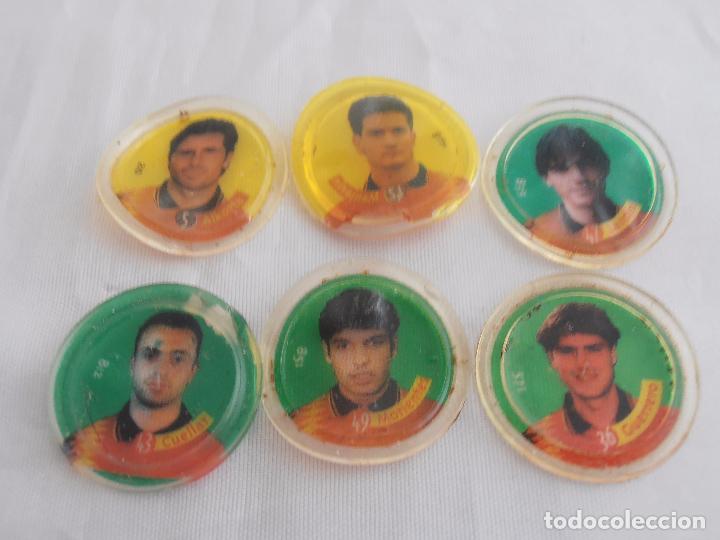 Coleccionismo de Coca-Cola y Pepsi: LOTE 6 CHAPAS CORONA, TAPON DE BOTELLAS, JUGADORES SELECCION ESPA&Ntilde;A A&Ntilde;OS 90