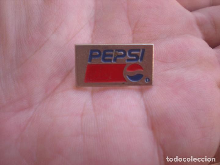 Coleccionismo de Coca-Cola y Pepsi: PIN ANTIGUO DE PEPSI.