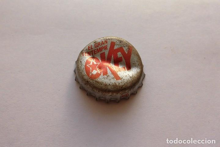Collecting of Coca-Cola and Pepsi: Chapa antigua Okey el gran tentempie. Reverso con corcho