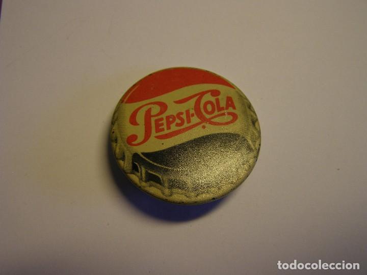 Collecting of Coca-Cola and Pepsi: Antigua insignia de Pepsi Cola.