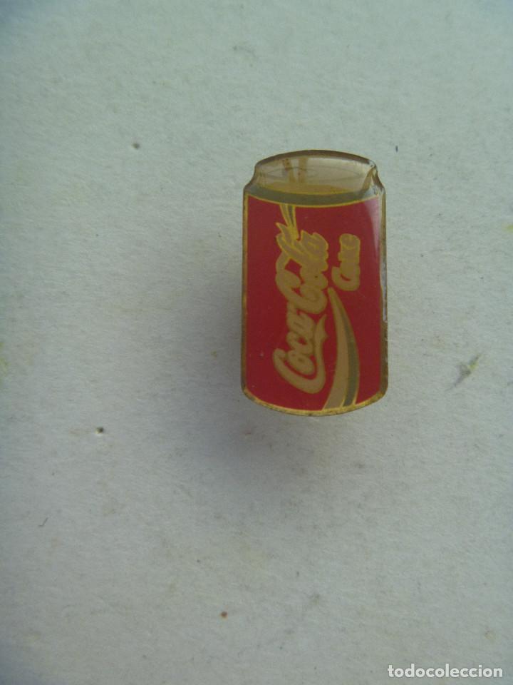 Collectionnisme de Coca-Cola et Pepsi: PIN DE COCA - COLA