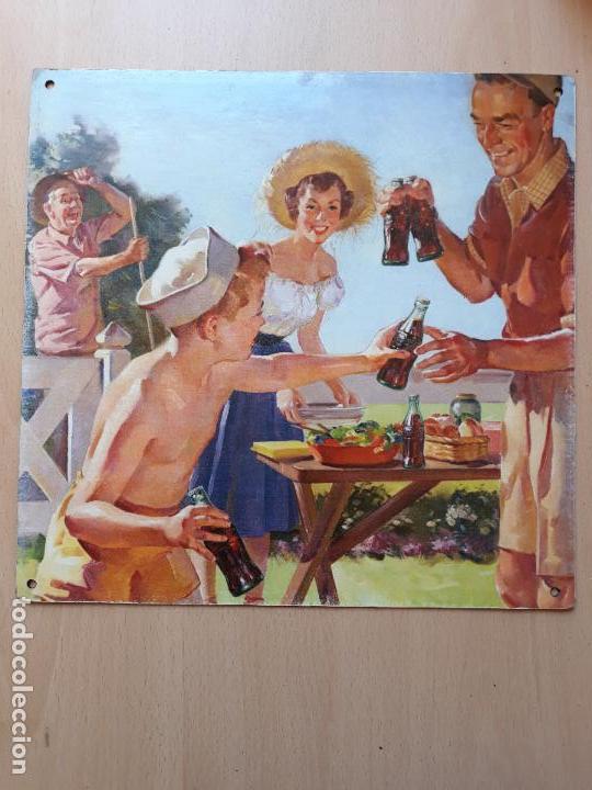 Colecionismo de Coca-Cola e Pepsi: Antiguo cartel de carton- coca cola