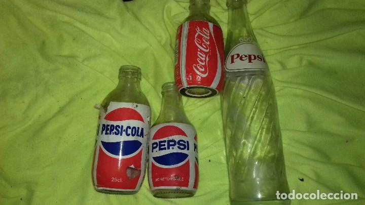 Collezionismo di Coca-Cola e Pepsi: antigua 3 botella de pepsi cola termoetiqueta y una de 500 ml.coca cola termoetiqueta.vacio
