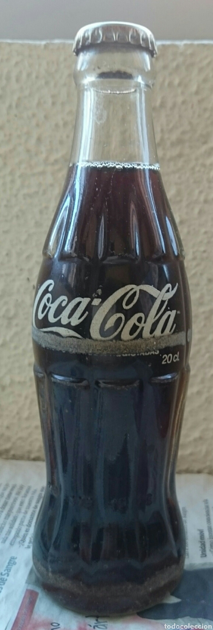 Collezionismo di Coca-Cola e Pepsi: Coca-cola, botella portuguesa, a&ntilde;os 70,Portugal, llena