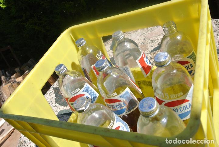 Coleccionismo de Coca-Cola y Pepsi: Caja de bebidas con botellas de Pepsi - Foto 2