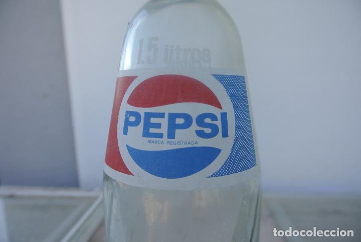 Coleccionismo de Coca-Cola y Pepsi: Caja de bebidas con botellas de Pepsi - Foto 3