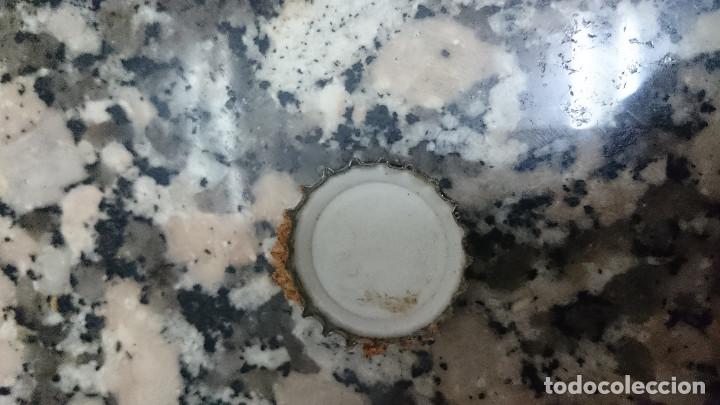 Coleccionismo de Coca-Cola y Pepsi: CHAPA CORONA SATAN - Foto 2