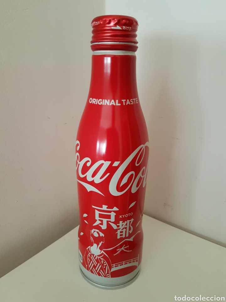 Resultado de imagen para coca cola en japon