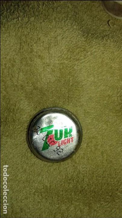 Coleccionismo de Coca-Cola y Pepsi: antiguo tapon metal de sevenup 7up light a&ntilde;o 1992