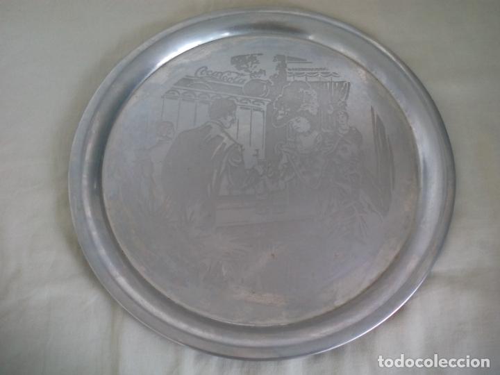 Coleccionismo de Coca-Cola y Pepsi: BANDEJA DE CAMARERO DE ACERO INOXIDABLE. GRABADA, DE COCA COLA.