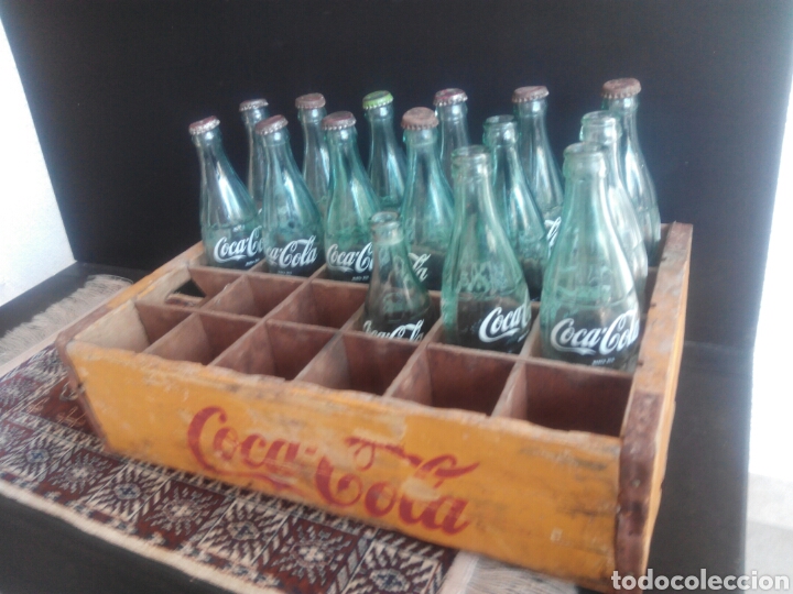 Coleccionismo de Coca-Cola y Pepsi: Exclusivo Lote de 26 piezas Coca-Cola a&ntilde;os 60/70