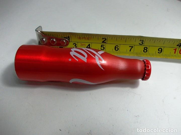 Coleccionismo de Coca-Cola y Pepsi: Botellita mini de Coca cola mini. - Foto 3