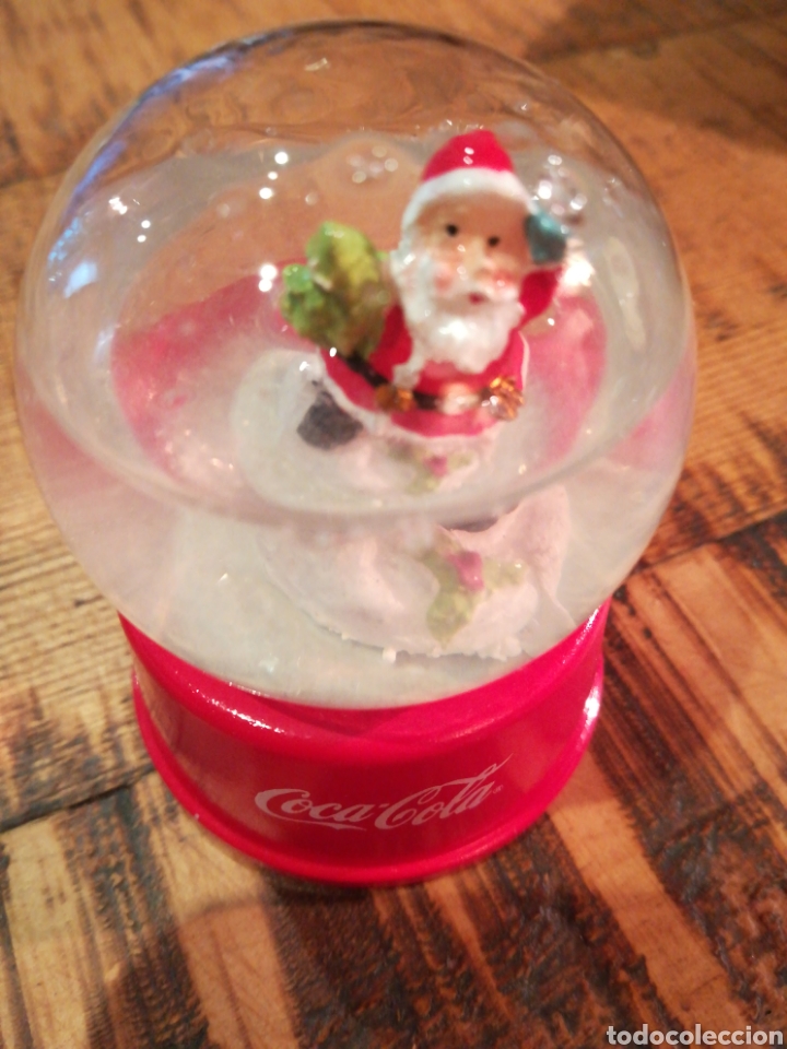 Collecting of Coca-Cola and Pepsi: COCA COLA -BOLA DE NIEVE