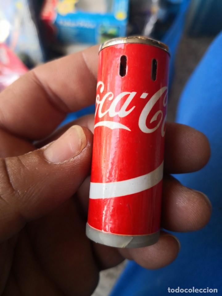 Coleccionismo de Coca-Cola y Pepsi: Mechero a gas de 1980 forma de lata de coca cola