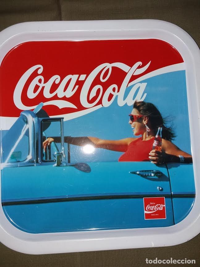 Sammeln von Coca-Cola und Pepsi: BANDEJA DE COCA COLA A&Ntilde;OS 80. MUY BIEN CONSERVADA.