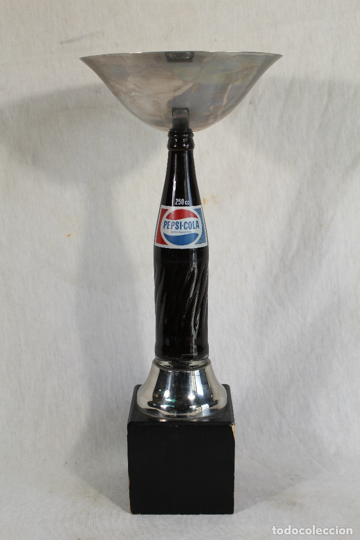 Coleccionismo de Coca-Cola y Pepsi: trofeo con botella de pepsi - cola - Foto 1