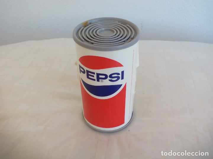 Sammeln von Coca-Cola und Pepsi: RADIO CON FORMA DE LATA DE PEPSI COLA. NO FUNCIONA