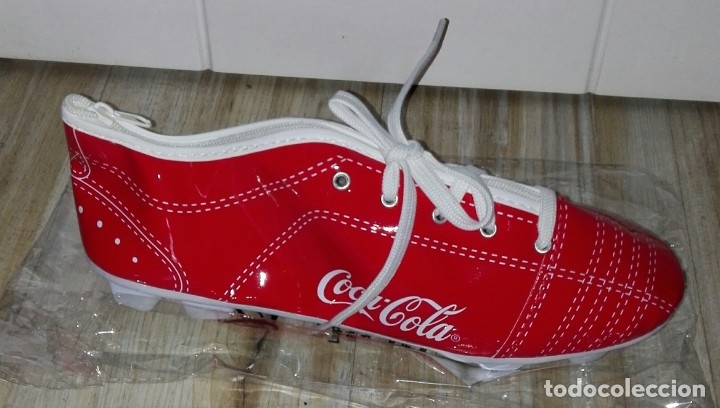 Coleccionismo de Coca-Cola y Pepsi: Estuche Coca Cola bota - Foto 3
