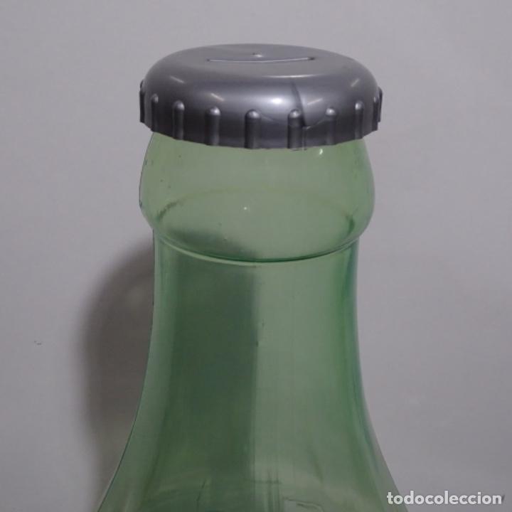 Coleccionismo de Coca-Cola y Pepsi: Gran Hucha coca cola de pl&aacute;stico.61 cm - Foto 2