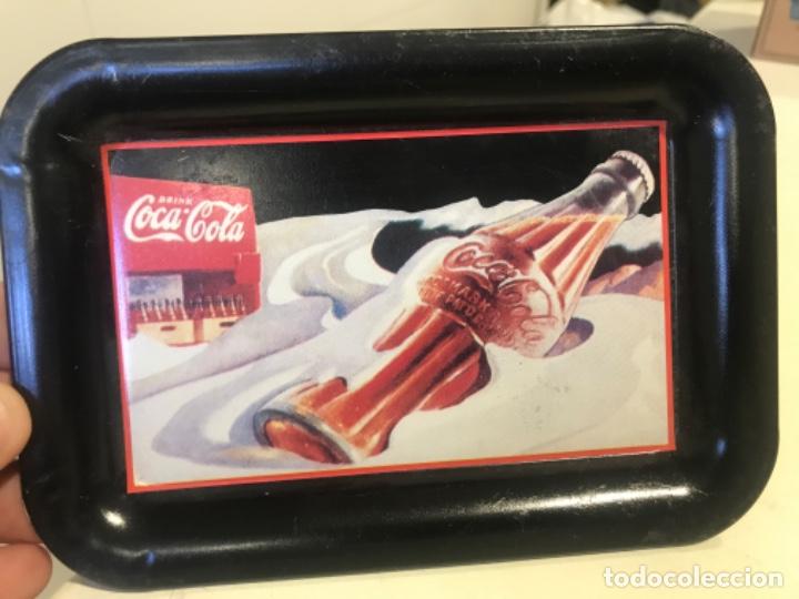 Collectionnisme de Coca-Cola et Pepsi: Bandeja Coca-Cola para llevar cambio. Restaurante. A&ntilde;o 1991
