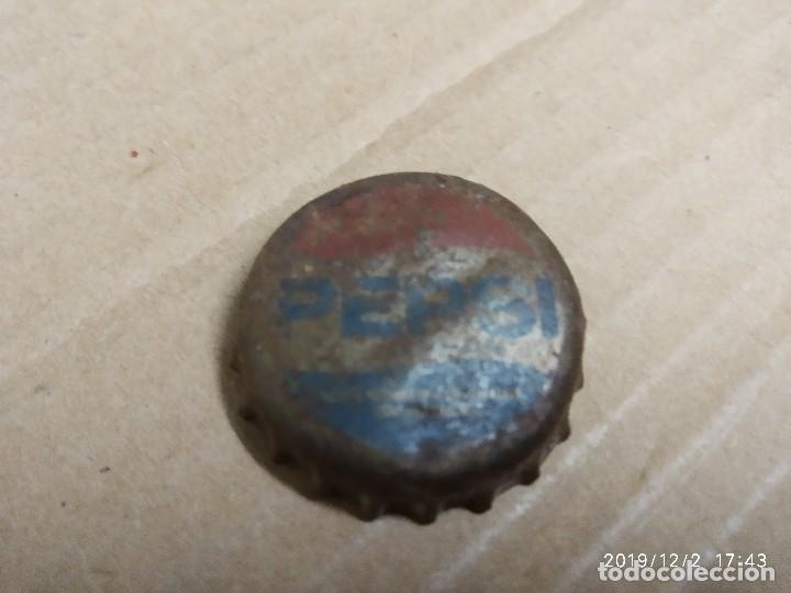 Collecting of Coca-Cola and Pepsi: CHAPA DE PEPSI