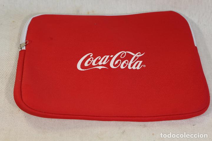 Collecting of Coca-Cola and Pepsi: COCA-COLA FUNDA PARA PORTATIL 37 CM X 30 CM.MARCA COCACOLA.