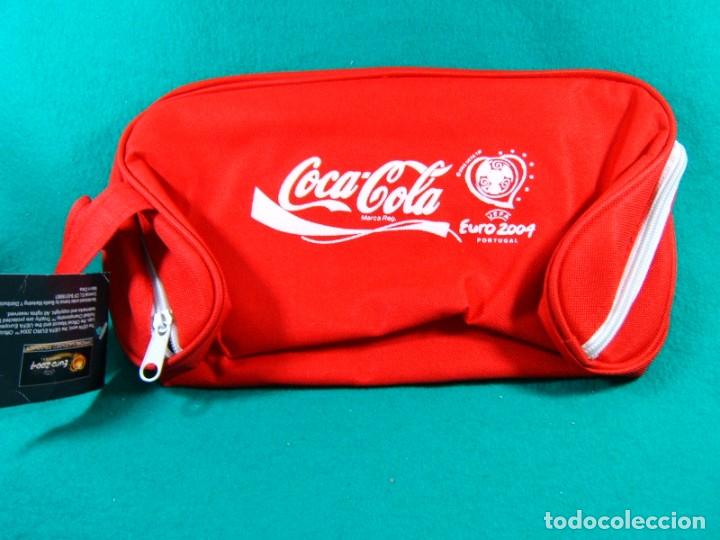 Collecting of Coca-Cola and Pepsi: COLECCIONISMO COCA COLA-BOLSA EURO 2004-PORTUGAL-OFFICIAL LICENSED PRODUCT-UEFA-30x16x6 CM.