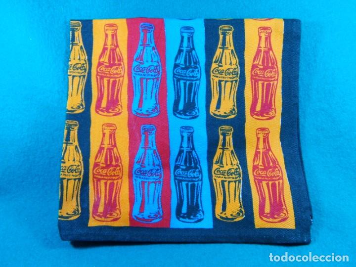 Collecting of Coca-Cola and Pepsi: COLECCIONISMO COCA COLA-SALVA MANTEL DE TELA GRUESA ILUSTRADA-45x45 CM-A&Ntilde;OS 2000.