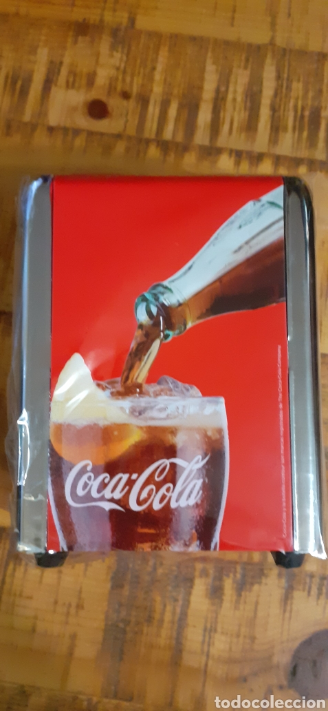 Collecting of Coca-Cola and Pepsi: COCA COLA - SERVILLETERO MET&Aacute;LICO Y PL&Aacute;STICO - PUBLICIDAD OFICIAL -
