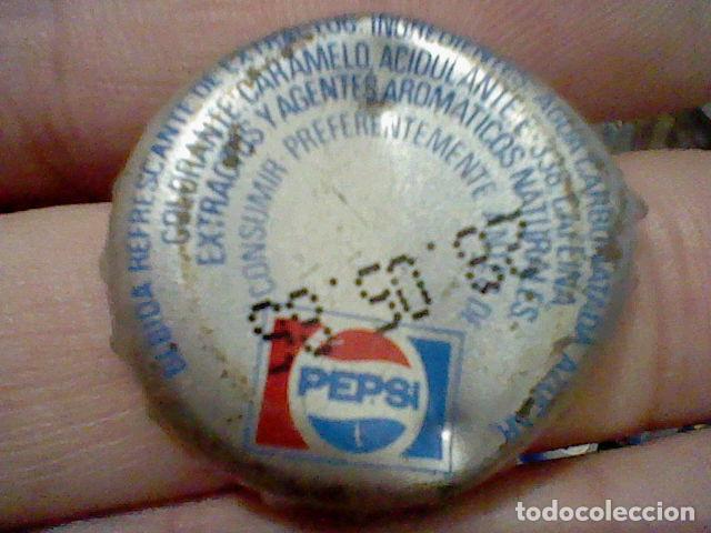 Colecionismo de Coca-Cola e Pepsi: PEPSI CHAPA CORONA 1986 28 5 DOBLADO SEVERO