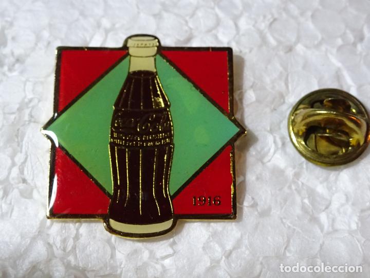 Sammeln von Coca-Cola und Pepsi: PIN DE BEBIDAS. COCA COLA. MARCAJE A&Ntilde;O 1985. INSPIRACI&Oacute;N PUBLICITARIA A&Ntilde;O 1916
