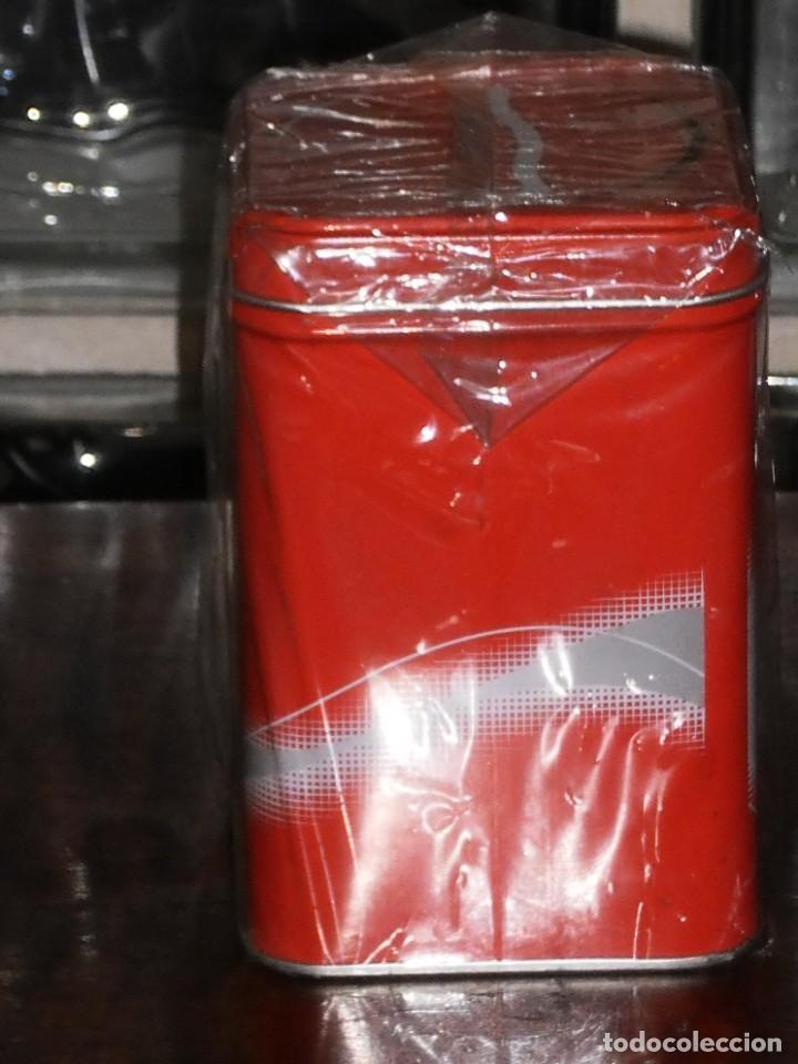 Coleccionismo de Coca-Cola y Pepsi: CAJA METALICA DE COCA COLA &ndash; PRECINTADA E IMPECABLE - Foto 5
