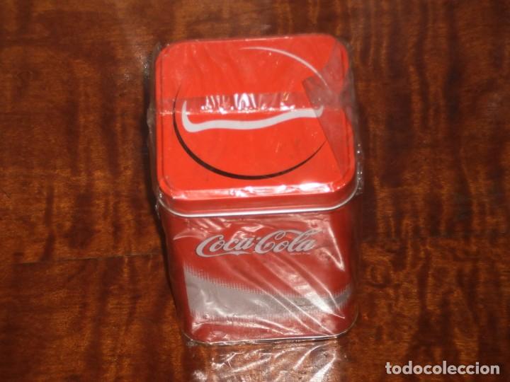 Coleccionismo de Coca-Cola y Pepsi: CAJA METALICA DE COCA COLA &ndash; PRECINTADA E IMPECABLE - Foto 7