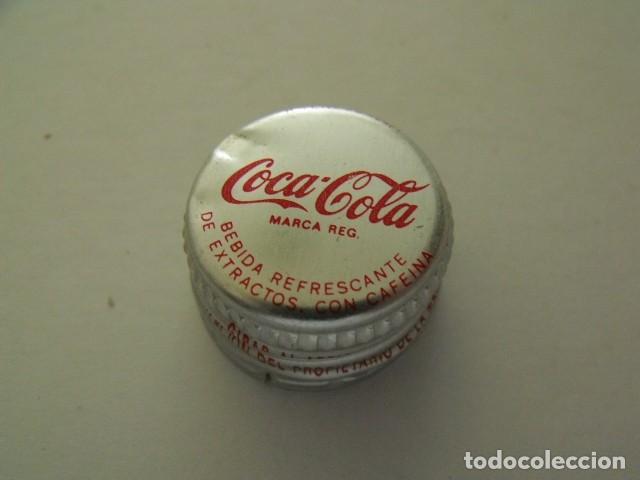 Collezionismo di Coca-Cola e Pepsi: ANTIGUO TAPON DE ROSCA COCA-COLA - ALUMINIO - HAY MILES DE VALES PARA EL SORTEO DE MOTOS &iexcl;SIGUE BUSC