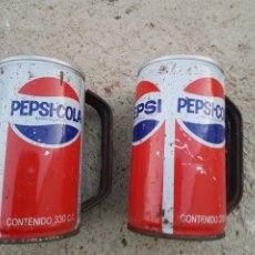 Coleccionismo de Coca-Cola y Pepsi: JUEGO DE 2 LATAS ANTIGUAS DE PEPSI CONVERTIDAS EN TAZAS ARTE HOJALATERO. Lote 210057877