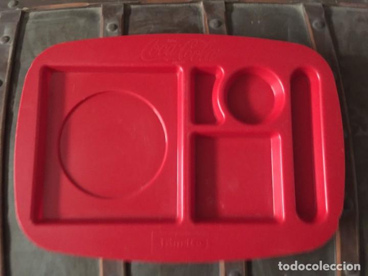 Coleccionismo de Coca-Cola y Pepsi: BANDEJA COCA COLA Y PANRICO 44,5 X 31 CM PLASTICO