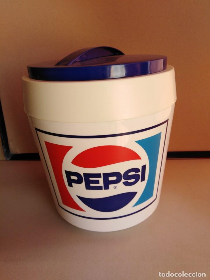 Coleccionismo de Coca-Cola y Pepsi: Cubitera Pepsi antigua - Foto 1