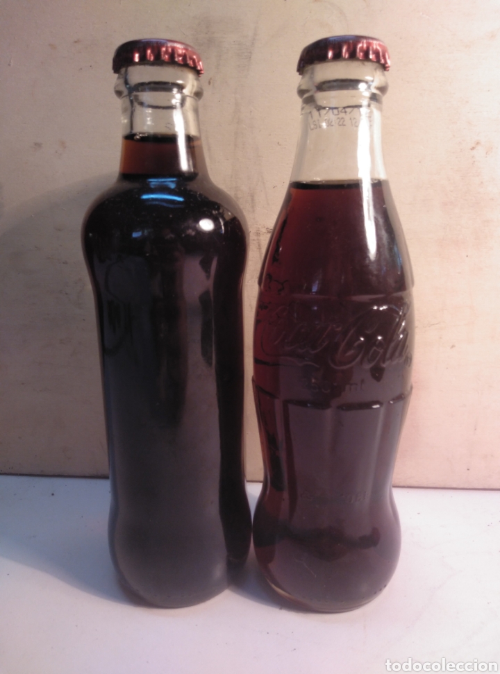 Coleccionismo de Coca-Cola y Pepsi: Lote 2 botellas Cocacola - Foto 4