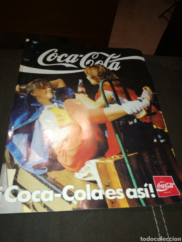 Collezionismo di Coca-Cola e Pepsi: L&aacute;mina cartel COCA-COLA A&Ntilde;OS 80,con las delegaciones de Ciudad Real y Extremadura al dorso. &Uacute;NICO TC