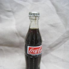 Coleccionismo de Coca-Cola y Pepsi: COCA COLA. COCACOLA. BOTELLIN BOTELLA DE CRISTAL SIN ABRIR