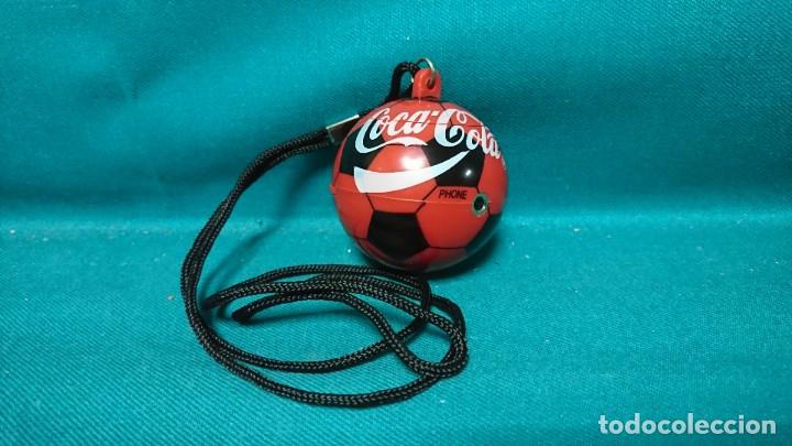 Coleccionismo de Coca-Cola y Pepsi: RADIO TRANSISTOR BY COCA-COLA, BALON - Foto 1