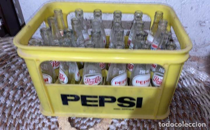 Sammeln von Coca-Cola und Pepsi: BOTELLAS ANTIGUAS DE PEPSI LOTE DE 24 UDS. DISTINTOS MODELOS Y ETIQUETAS