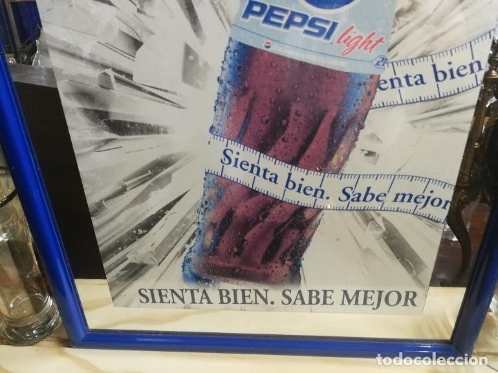 Coleccionismo de Coca-Cola y Pepsi: BOTITO ESPEJO DE BAR DE PEPSI COLA - Foto 3