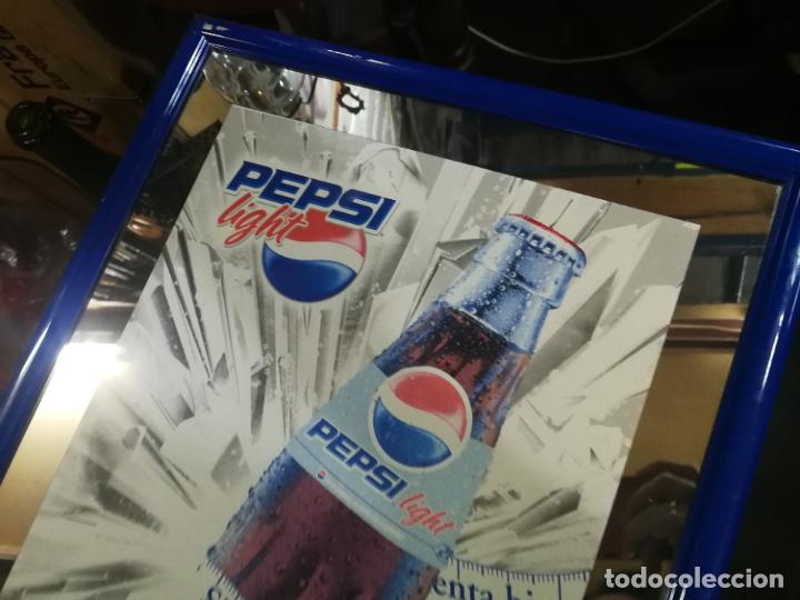 Coleccionismo de Coca-Cola y Pepsi: BOTITO ESPEJO DE BAR DE PEPSI COLA - Foto 16