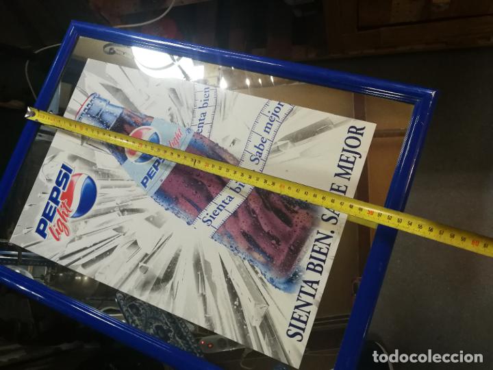 Coleccionismo de Coca-Cola y Pepsi: BOTITO ESPEJO DE BAR DE PEPSI COLA - Foto 20