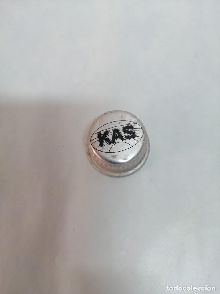 Coleccionismo de Coca-Cola y Pepsi: ANTIGUO TAPON ROSCA KAS - Foto 1