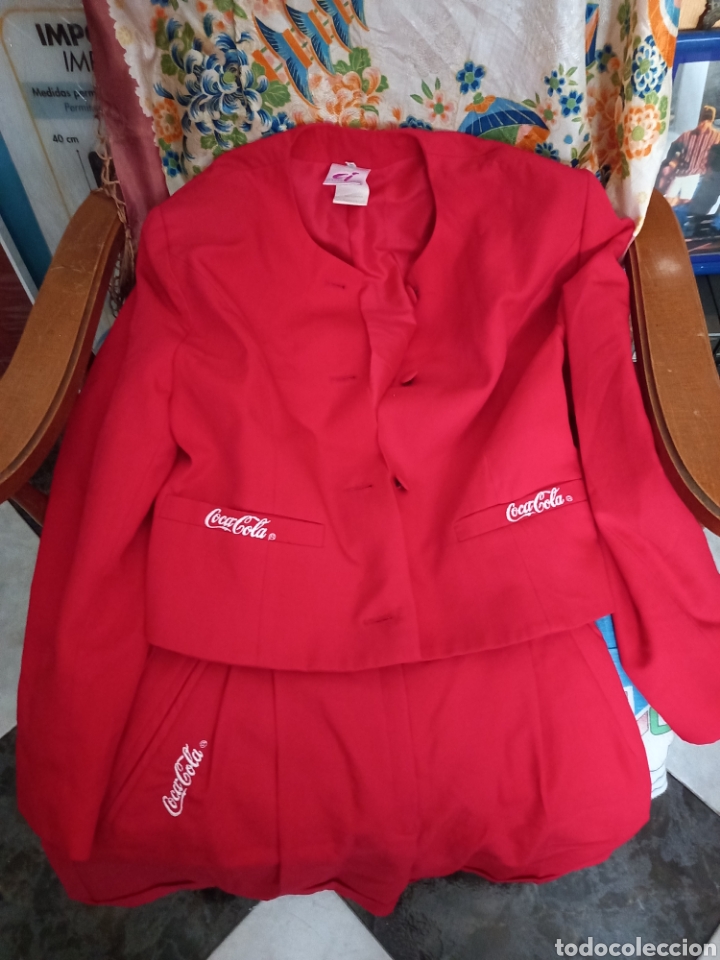Collecting of Coca-Cola and Pepsi: Uniforme femenino original coca cola
