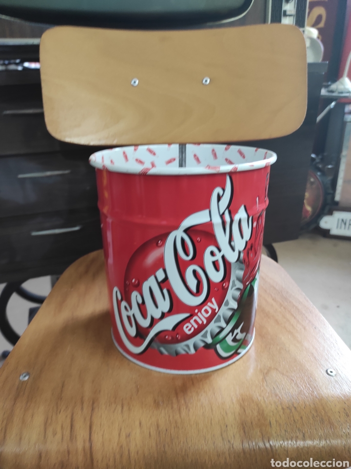 Collectionnisme de Coca-Cola et Pepsi: Papelera publicitaria de Coca cola a&ntilde;o 2000