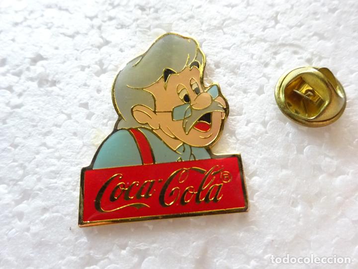 Coleccionismo de Coca-Cola y Pepsi: PIN DE COCA COLA. DIBUJOS ANIMADOS. WALT DISNEY. GEPETTO PINOCHO