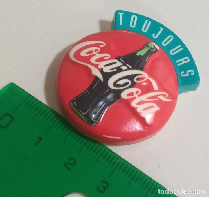 Collecting of Coca-Cola and Pepsi: iman cocacola coca cola promocional publicitario francia magnet bebida